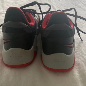 Like new Nike air basketball shoes